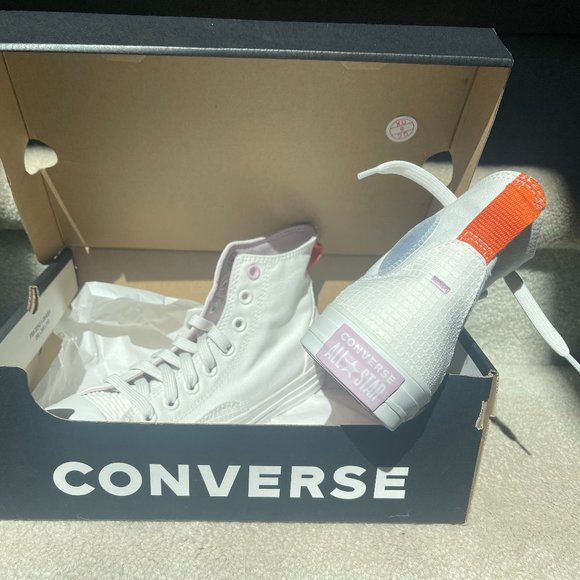 converse - Picture 3 of 4